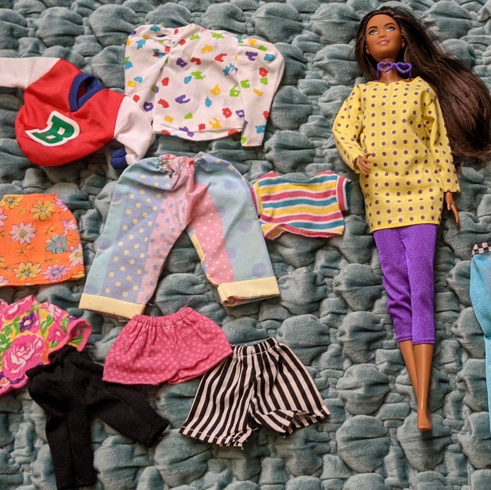 Barbie Lot - 90's Fashion